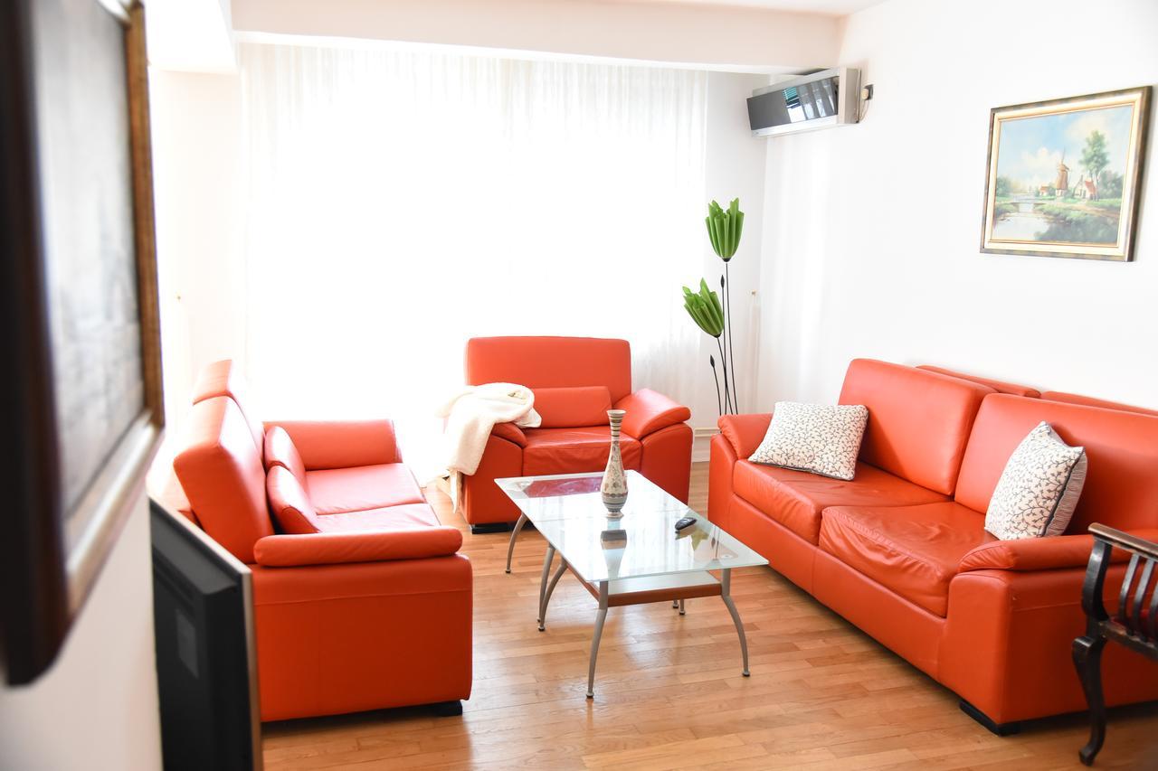 3 Bedroom Home With Parking Garage In The Heart Of Skopie Exterior foto