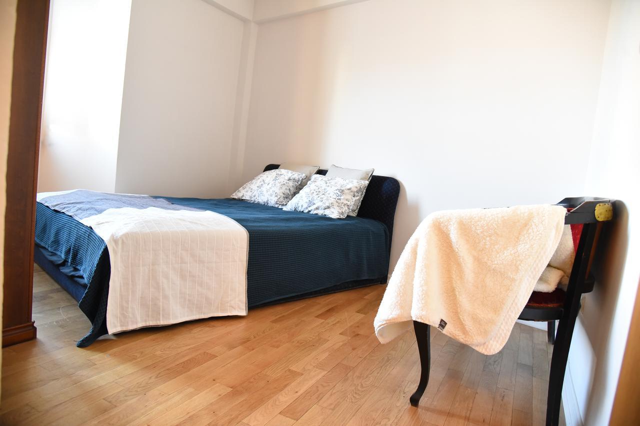 3 Bedroom Home With Parking Garage In The Heart Of Skopie Exterior foto