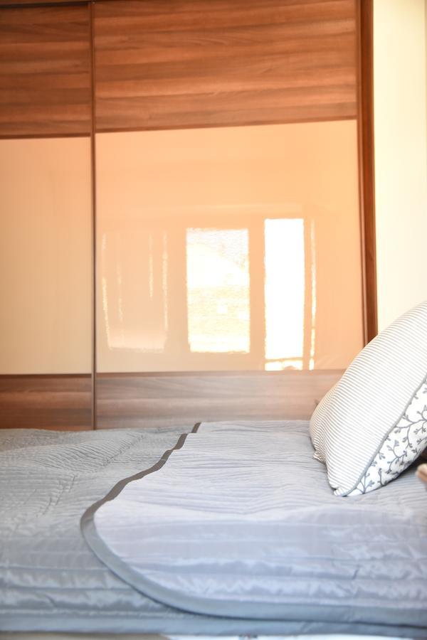 3 Bedroom Home With Parking Garage In The Heart Of Skopie Exterior foto